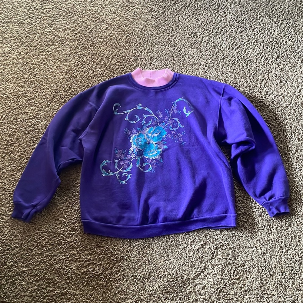 Vintage crewneck